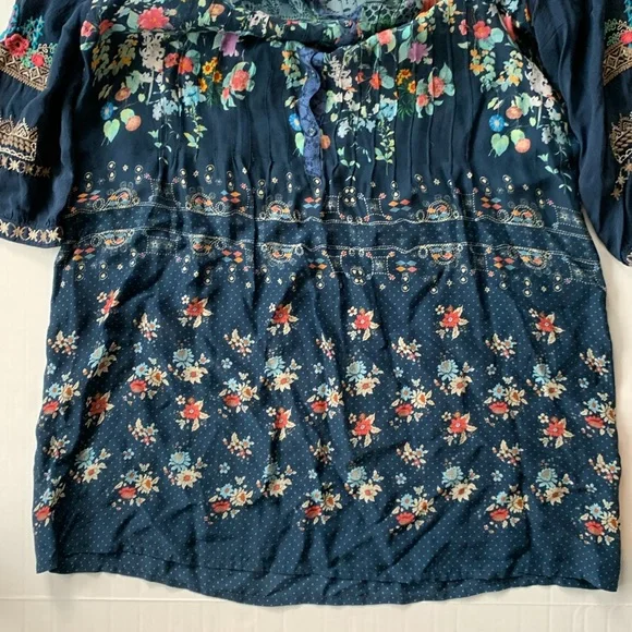 Johnny Was Navy Henley Popover Embroidered Tunic Boho Blue Size L - Picture 6 of 8
